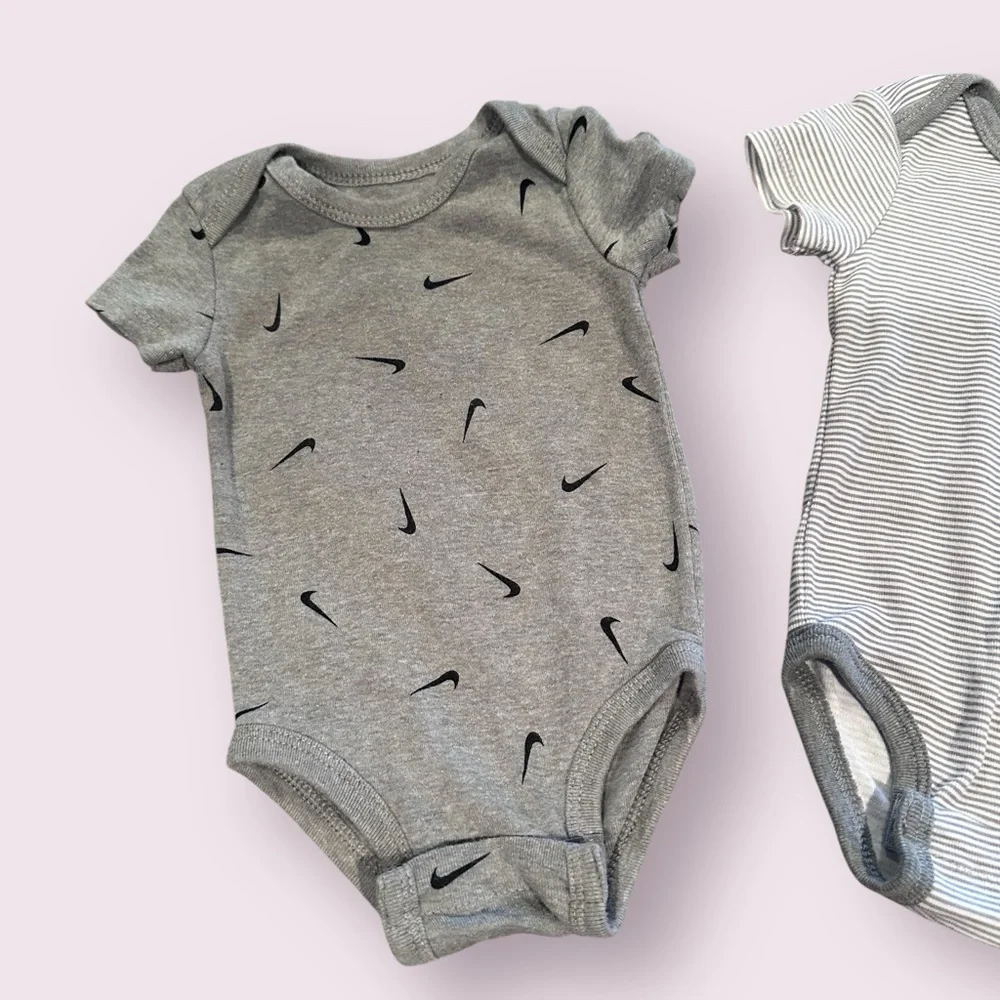 Nike Grey Baby One-Piece Bodysuit Set - 2 Pack Size 6 Months
